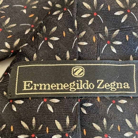 Ermenegildo Zegna Abstract Flower Design Black - Picture 3 of 4